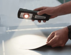 SCANGRIP SUNMATCH 2 Akku Ultra-High CRI + COB LED-Arbeitslampe Für Detaillierung Und Farbabstimmung -Metastool Verkaufe 03 5445 09