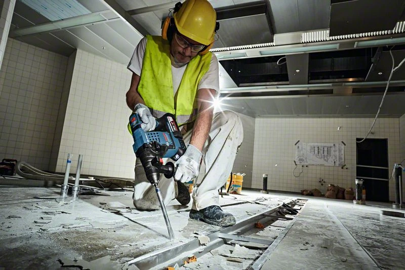 Bosch Akku Bohrhammer GBH 36 V-LI Plus Mit SDS-plus Mit 2 X 4,0 Ah Li-Ion Akku,L-BOXX 0611906002 16 Bosch Akku Bohrhammer GBH 36 V-LI Plus Mit SDS-plus Mit 2 X 4,0 Ah Li-Ion Akku,L-BOXX 0611906002 – Bild 14