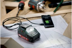 Metabo PA 14.4-18 LED-USB Akku Power Adapter - 600288000 -Metastool Verkaufe metabo 600288000 002